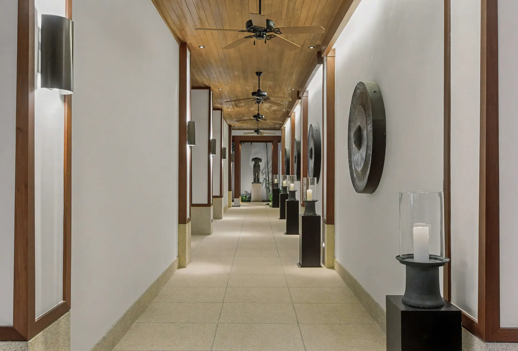 Guest bedroom corridor with bronze gong
