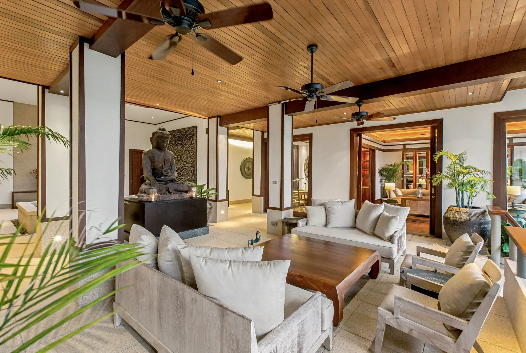 Level 2 lounge with Buddha sculpture
