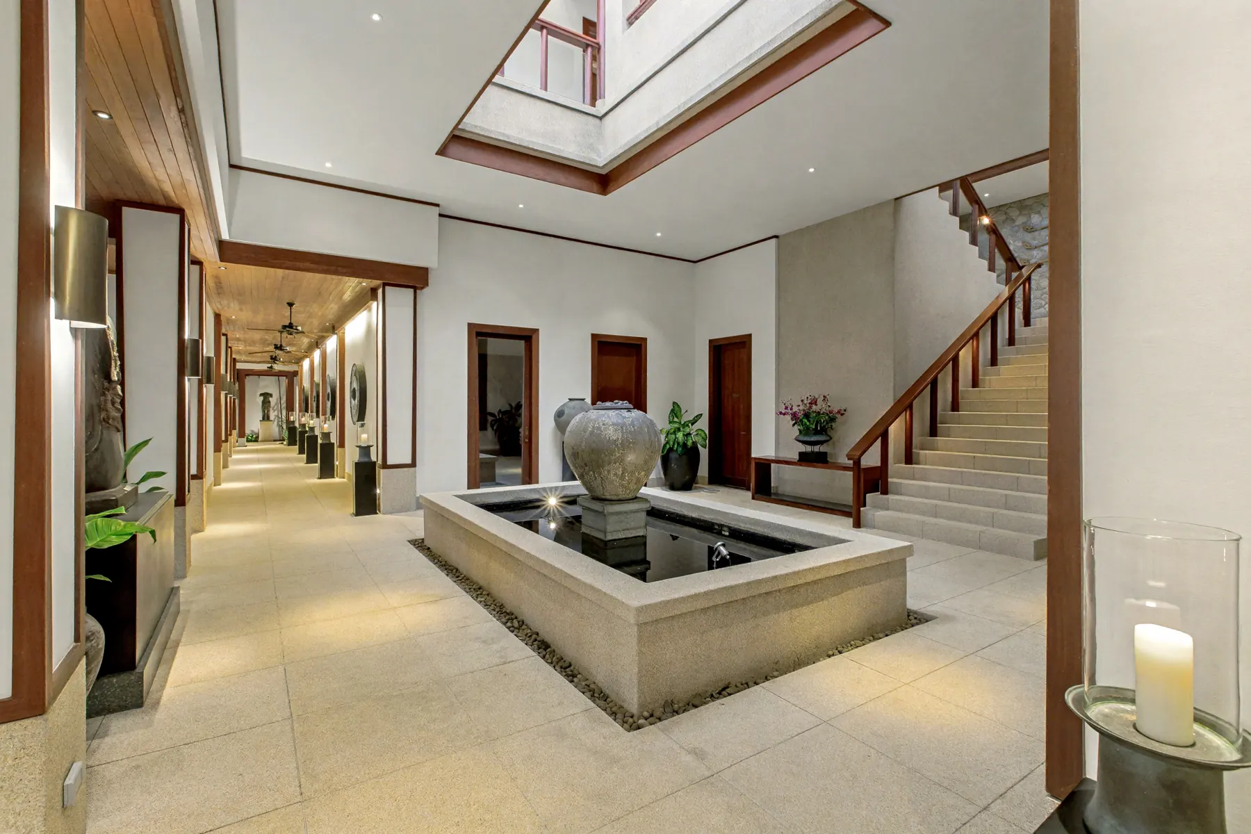 Water court and stairs on level 2